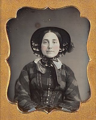 Young Woman Wearing Bonnet Tinted Cheeks 1/9 Plate Daguerreotype E933
