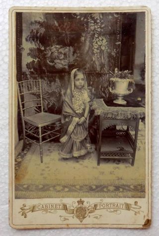 India Cabinet Card Photo Small Girl With Saree Over 100 Years Old Cdv - 28