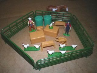 Mini - Whinnies Sized Stable Accessories Bales/feed/corral Panels,  More,  Paint Horse