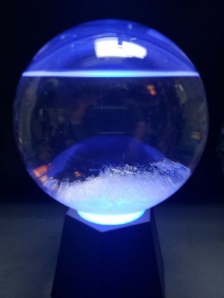 Color Changing Admiral Fitzroy ' s 3 - color Storm Glass Globe Weather Predictor 3