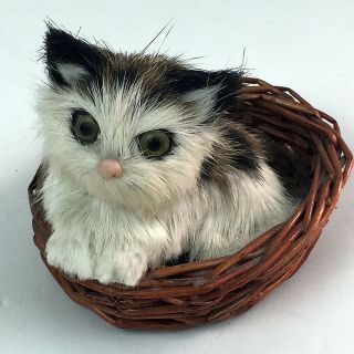 Realistic Cat Kitten Figure In Basket Figurine Statue Home Garden Decor