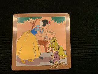 Disney Pin Gomes Snow White and Dopey LE100 2