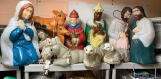 Vintage 11 Pc Set Nativity Blow Mold With Animals Jesus & Cords Camel