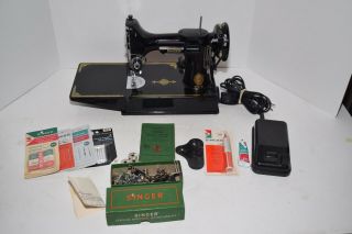 Vintage 1953 Singer Model 221 Featherweight Sewing Machine W/accessories