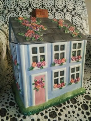 Claire Murray•nantucket Cottage•cookie Jar
