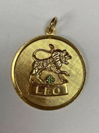 Vintage 14k Yellow Gold Leo Zodiac Charm With Peridot