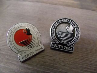 Obsolete/social Aust.  /n.  Z.  Police & Emergency Services Pin X 2 - Perth 2004