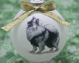 D034 Hand - Made Christmas Ornament Dog - Keeshond - Happy Standing Profile