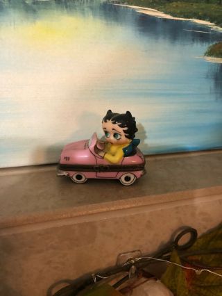 Betty Boop Pick Trinket Box.  Betty Boop In A Pink Car.
