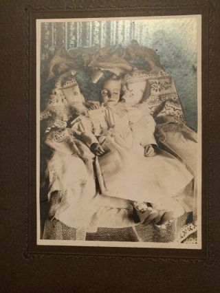 Victorian Post Mortem Cabinet Card Photo Girl