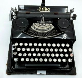 Vintage Erika,  Seidel & Nauman Dresden Model 5 Germany Black Typewriter & Case