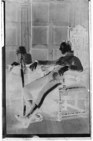 VICTORIAN SOLDIER SLEEPING IN DRESS UNIFORM V LARGE PLATE GLASS NEGATIVE EB170 2