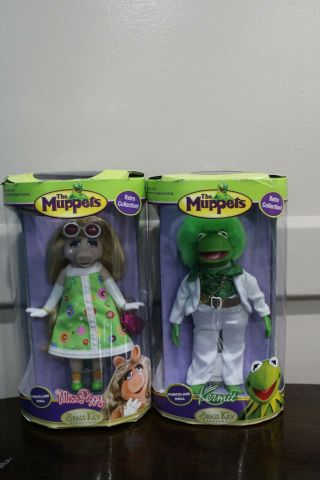 Kermit The Frog And Miss Piggy Porcelain Doll Brass Key