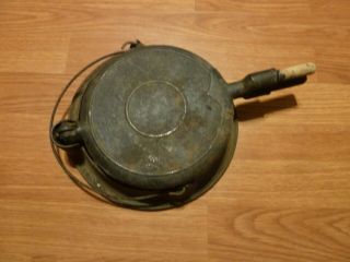 Griswold American No.  8 Cast Iron Waffle Iron With Base,  No Handles