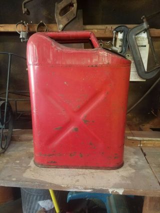 Vintage Military Gas Jerry Can Red,  Dot 5l Usmc 20 - 5 - 72 Willys Jeep