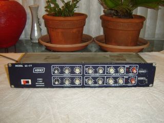 Ashly Sc - 77,  Blueface,  Stereo 3 - Way Electronic Crossover,  Vintage Rack