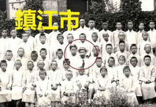 Historic China Photo Zhenjiang Chinkiang Missionary Bovyer Boys Teachers - 1910s