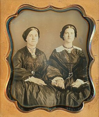 Pretty Young Ladies Holding Hands Affectionate 1/6 Plate Daguerreotype E821