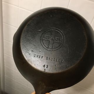 Griswold Small Logo Chef Skillet 9in.  Cast Iron