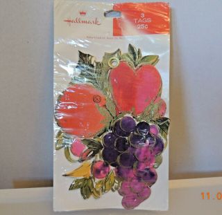 3 Identical Vintage Hallmark Gift Tags - - Mid - Century - See Pictures