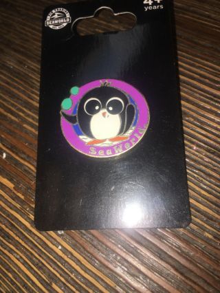 Seaworld Penguin Pin - On Card
