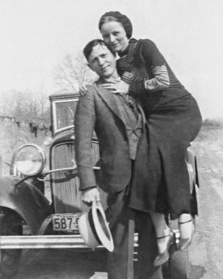 Restored 8x10 Satin Finish Photo: Outlaws Bonnie Parker And Clyde Barrow