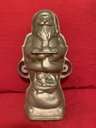 Griswold Cast Iron 12 " Santa Claus Christmas Cake Mold