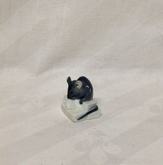 Royal Copenhagen Mouse On Sugar Figurine 510 With 1968 Date Code