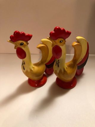 Rooster - Chicken Figurines Holt Howard 1960 Salt - Peppers Ceramic Hand Painted - Vtg