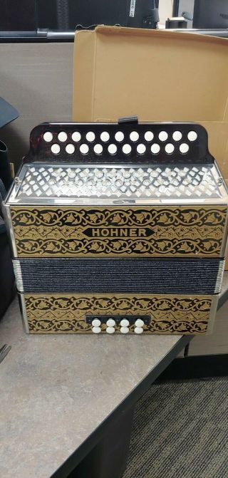 Vintage Hohner 2815 Vienna Folk Diatonic German Button Accordion