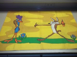 Looney Tunes Road Runner & Wile E.  Coyote Vintage Pillow Case