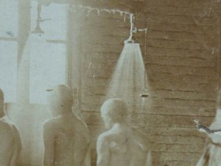 Ww I Soldiers Having A Shower,  Photo Gay Interest Z13072