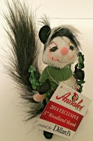 Festive Annalee Woodland Skunk 5 " Figure Dilliards Exclusive - Rare Nwt