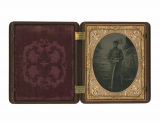 1/4 Plate Civil War Tintype Of Double Armed Union Cavalryman,  Case