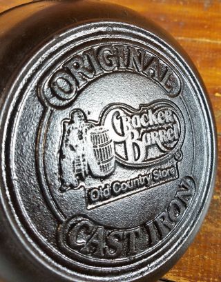 Cast Iron Cracker Barrel Old Country Store 8.  5 " Lodge Cast Iron Skillet