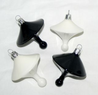 Vintage MOMA Christmas Ornaments Set Black and White Tops 2003 Museum Modern Art 3