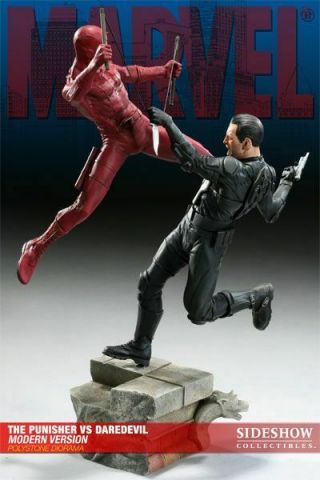 Modern Punisher Vs Daredevil Diorama Statue Sideshow Spider - Man 4