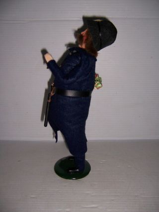 1994 Byers Choice The Carolers Constable Hiding Christmas Gift Police Cop Figure 3