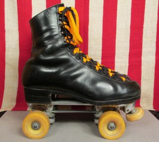 Vintage Riedell Leather Roller Skates Sure Grip Bones Artistic Wheels 9.  5 2