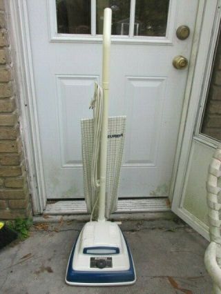 1987 Eureka Upright Vacuum Cleaner 1428d In Blue & White