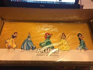 Figpin Classic Disney Princess - Gold - Plated Deluxe Limited Edition Box Set