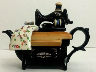 Paul Cardew Tiny Miniature Infusion Sewing Machine Teapot Collectible Figurine