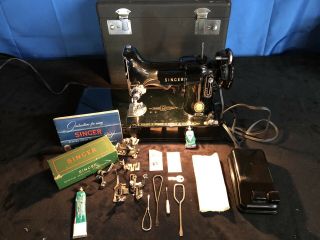 Vintage 1956 Singer Featherweight 221 Sewing Machine With Travel Case