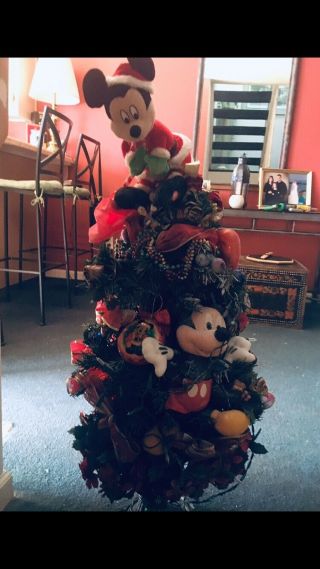 Disney Collectible Christmas Tree - Magical One Of A Kind Pre Lit & Decorated