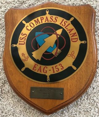 1960 - 61 U.  S.  Navy Uss Compass Island Eag - 153 Wood & Brass Ship Plaque