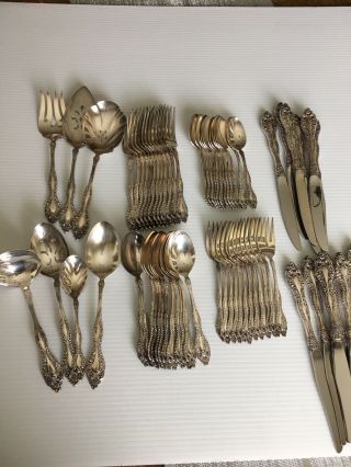 67 Piece 1881 Rogers Oneida Victorian Classic Silverplate Set Service For 12