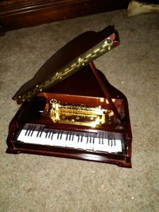 Mr Christmas Piano Concertina Wood Grand Piano Plays 30 Song