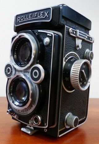 Vintage Rolleiflex Camera with Zeiss Tessar 3.  5/75mm Lens and Box 3