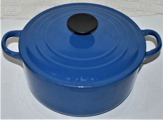 Le Creuset D Cast Iron 3.  5 - Quart Blue Round Dutch Oven W/ Lid