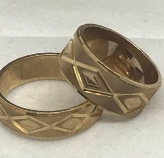 Vintage His/hers Wedding Band Rings 10k Gold Size 9.  5/7 Pattern Texture 4.  8/5.  6g